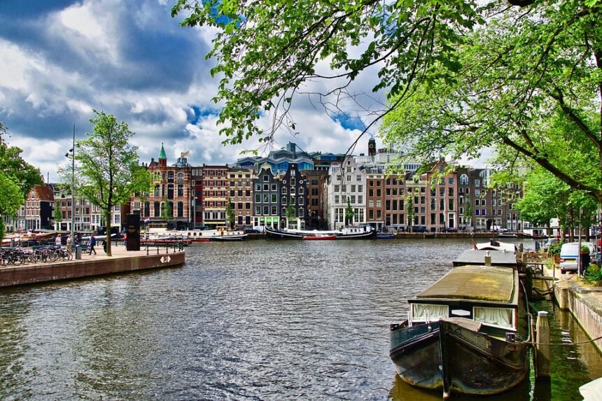 Top 10 Stunning Beachfront Hotels in Portugal for Your Next Vacation