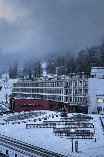 Breathtaking Beachfront Accommodations in Portugal: Where Luxury Meets the Ocean