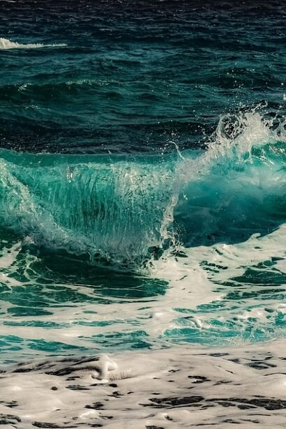 From Surfing to Surfing: Why a Day Off Can Make You a Better Rider